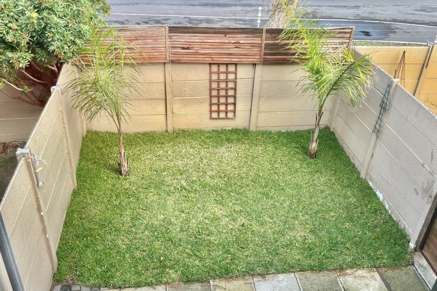 2 Bedroom Property for Sale in Ottery Western Cape